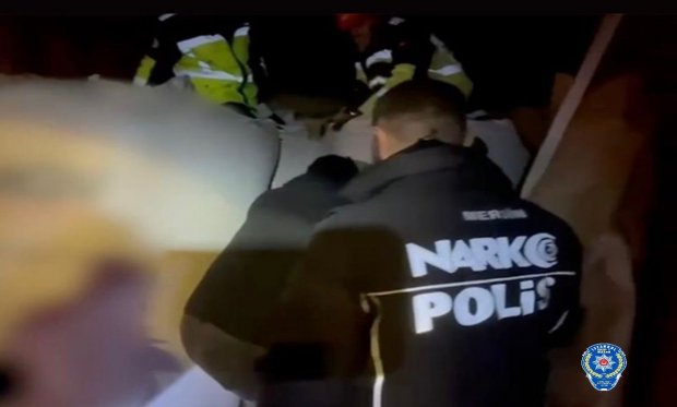 Mersin uluslararası limanı'nda 298 kilogram kokain ele geçirildi…