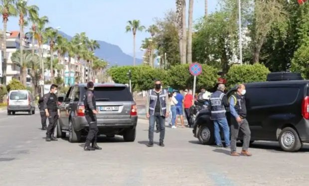 Alanya’da kısıtlama kurallarına uymayanlara ceza