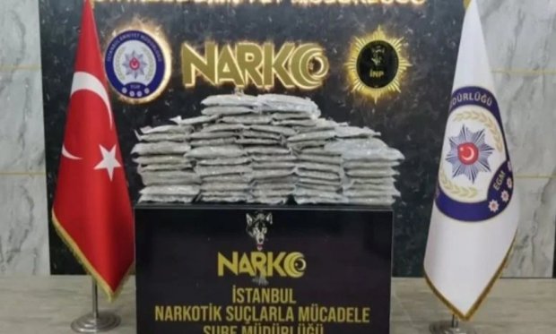 İstanbul Narkotik Polisleri çifte operasyon düzenledi! 109 kilo 360 gram zehir ele geçirdiler!