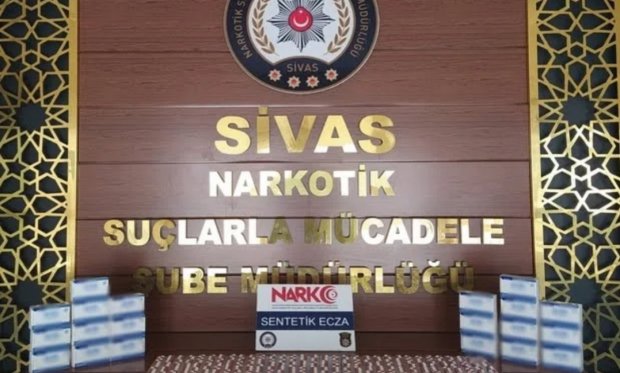 Birçok kişiyi zehirleyeceklerdi, polis ekiplerinin dikkatinden kaçmadı Sivas’ta narkotik operasyonu: 2 gözaltı