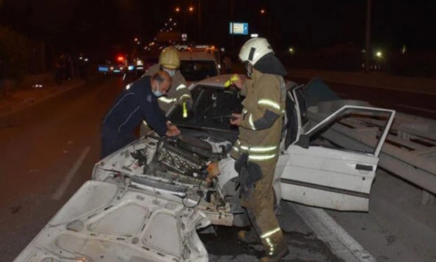 İzmir’de trafik kazası: 1’i ağır 3 yaralı