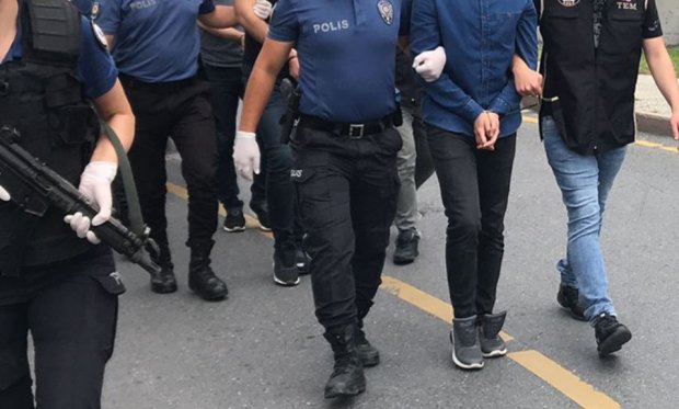 Balıkesir merkezli 32 ilde FETÖ operasyonu: Çok sayıda polis gözaltında