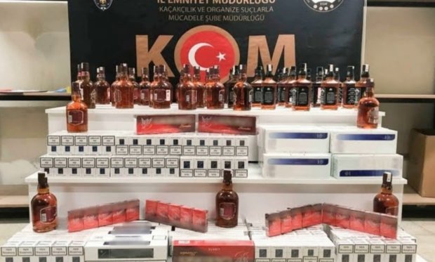 Eskişehir’de 42 şişe sahte içki ve 870 paket kaçak sigara ele geçirildi...