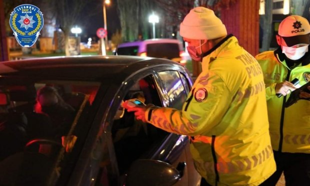 Türkiye genelinde Alkol ve Uyuşturucu/Uyarıcı Madde Denetimi Gerçekleştirildi...