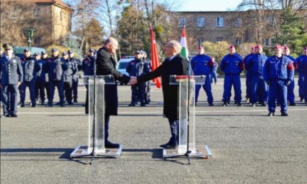 Bakan Soylu, Macaristan'da Türk polis memurlarının göreve başlama törenine katıldı...