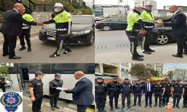 İzmir İl Emniyet Müdürü Ramazan Bayramı Dolayısıyla Görevi Başında Polislere Tatlı İkram Etti...