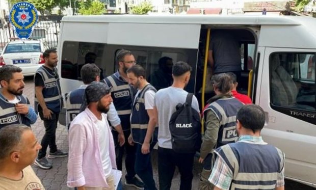 Kayseri'de çeşitli suçlardan aranan şahıslara operasyon: 20 gözaltı...