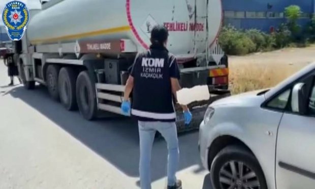 İzmir’de 23,4 ton kaçak akaryakıt ele geçirildi...