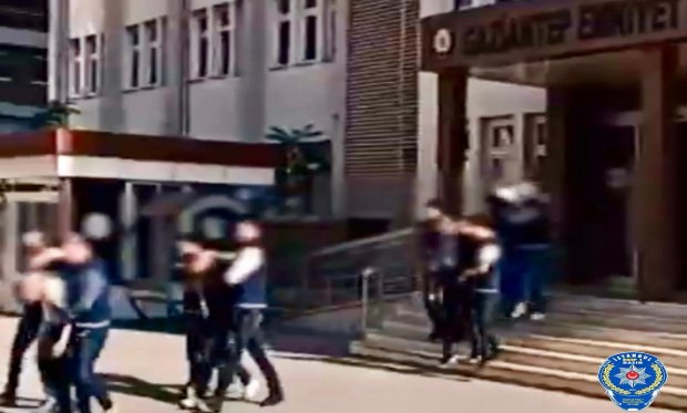 Gaziantep’te çeşitli suçlardan aranan 32 şüpheli yakalandı….