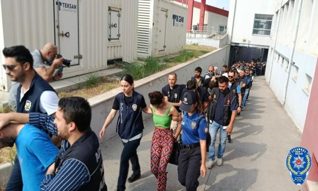 6 ilde Narkokapan-Adana 2’ operasyonunda yakalanan 41 kişi adliyeye sevk edildi….