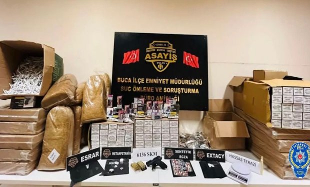İzmir’de uyuşturucu ve silah operasyonu…
