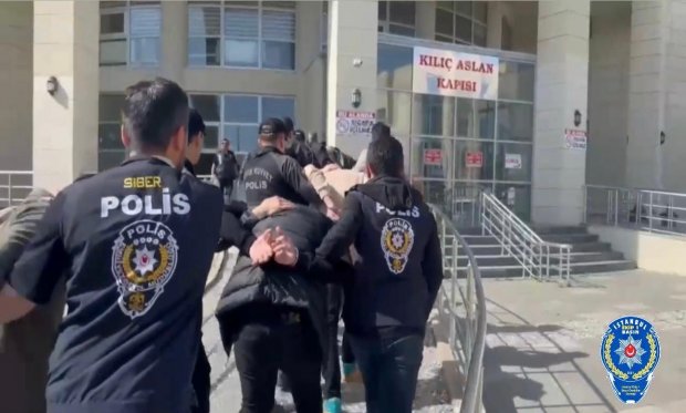 Konya polisinden dolandırıcılara operasyon: 13 tutuklama….