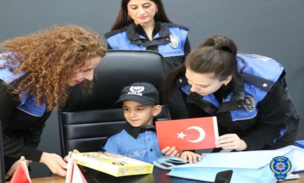 Özel Gereksinimli Muhammet Ali'nin Bir Günlüğüne Polis Olma Hayali Gerçekleşti…