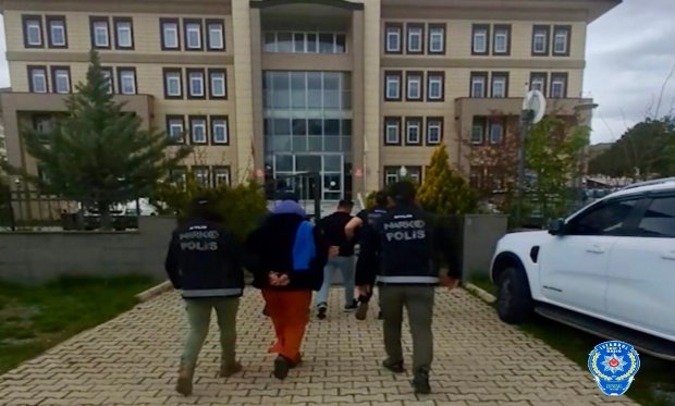 Bitlis'de 3 kilo 700 gram metamfetamin ele geçirildi…
