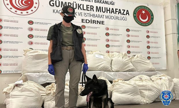 Edirne'de 3 tırda 179 kilo 678 gram uyuşturucu ele geçirildi: 8 gözaltı…