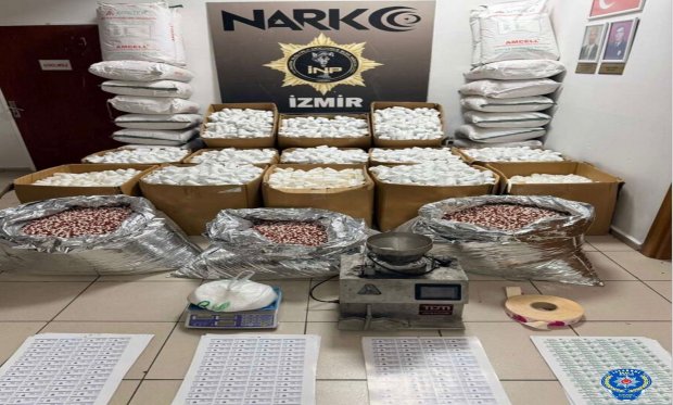 İzmir polisinden rekor uyuşturucu operasyonu!
