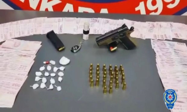 Ankara'da yunus timleri ruhsatsız tabanca ve uyuşturucu ele geçirdi….