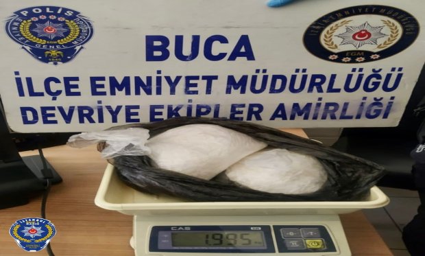 İzmir Buca'da Metamfetamin Ele Geçirildi...