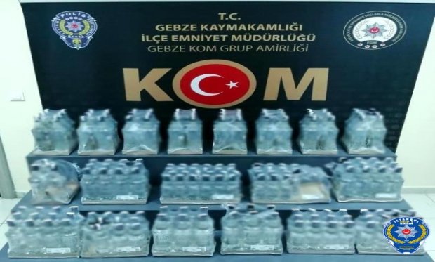 Kocaeli'de 171 şişe 'sahte içki' ele geçirildi...