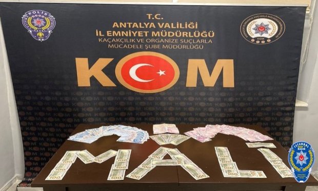 Antalya'da sahte para operasyonu...