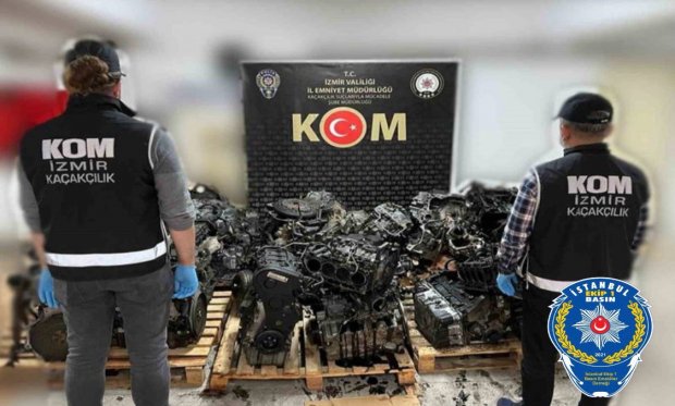 İzmir’de Kaçakçılık Operasyonu: 15 gözaltı...