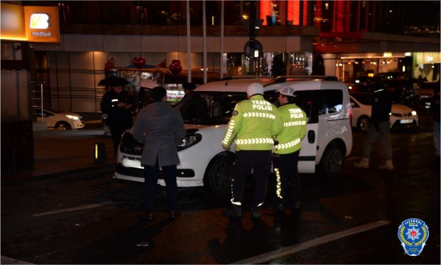 İstanbul'da trafik ekiplerinden denetim!