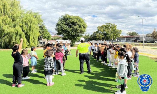 Erzincan’da Çocuklara Oyunlarla Trafik Eğitimi Verildi…