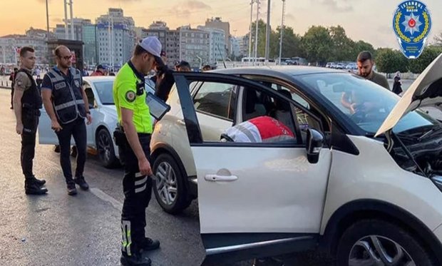 İstanbul’da 'Huzur İstanbul' denetimleri gerçekleştirdi...