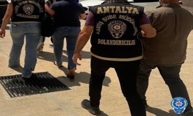 Antalya'da dolandırıcılık operasyonu: 2 tutuklama…
