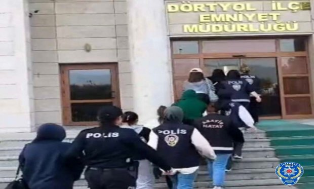 Hatay’da masaj salonuna operasyon…