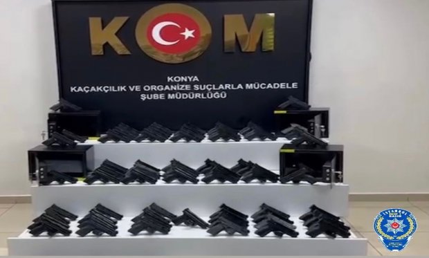 Konya polisinden silah operasyonu: 100 silah ele geçirildi!….
