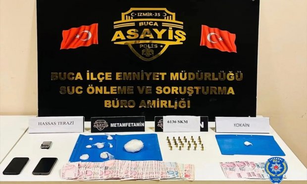 İzmir polisinden zehir operasyonu: 2 gözaltı…