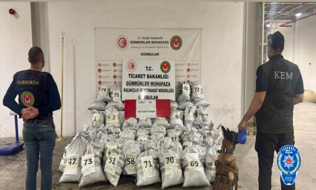 Sınır kapısında 1 ton 870 kg uyuşturucu ele geçirildi…