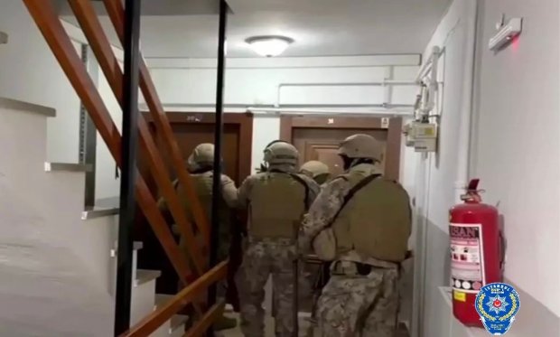 İstanbul’da suç örgütüne yönelik operasyon: 20 gözaltı…