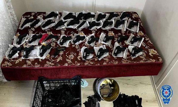 Gaziantep'te silah kaçakçılığı operasyonunda 45 silah ele geçirildi…