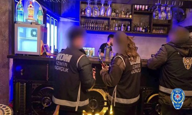 İzmir’de kaçak içki operasyonu…